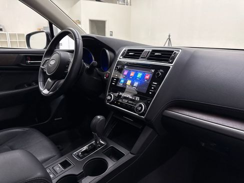 Used 2018 Subaru Outback 2.5i Limited AWD/4WD image 25