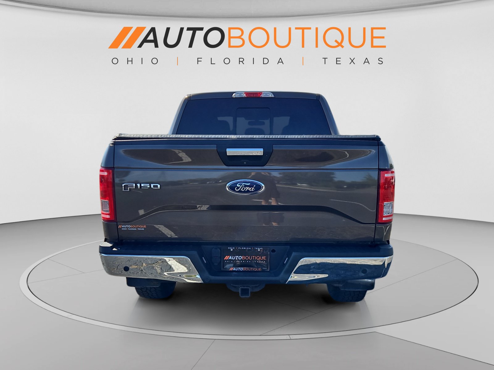 Used 2017 Ford F150 XLT w/ Equipment Group 302A Luxury AWD/4WD image 4