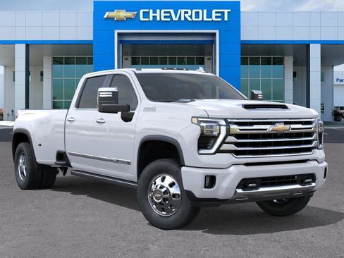 New 2026 Chevrolet Silverado 3500 High Country w/ High Country Premium Package AWD/4WD image 7