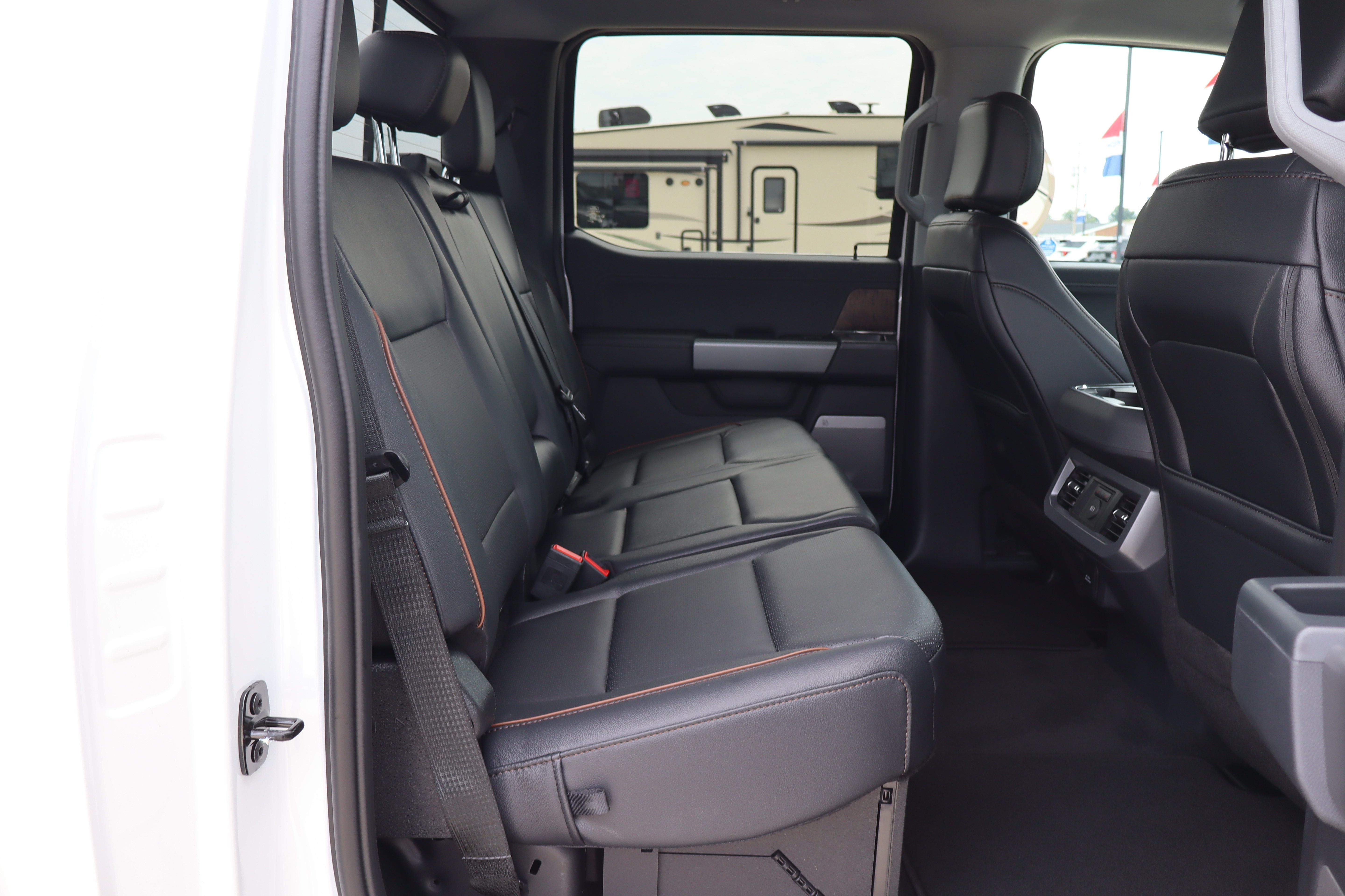 New 2026 Ford F350 Lariat w/ Lariat Premium Package AWD/4WD image 11