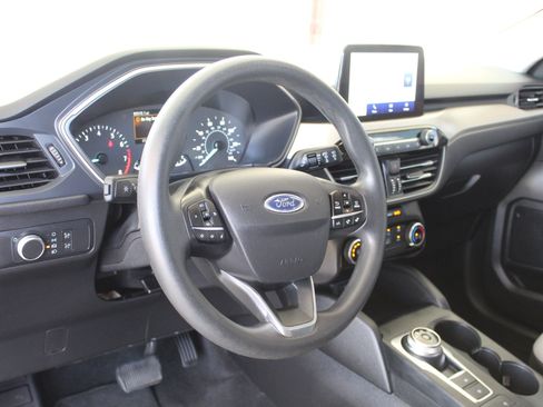 Used 2022 Ford Escape SE AWD/4WD image 25