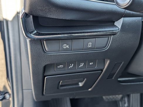 Certified 2025 MAZDA MAZDA3 s image 28