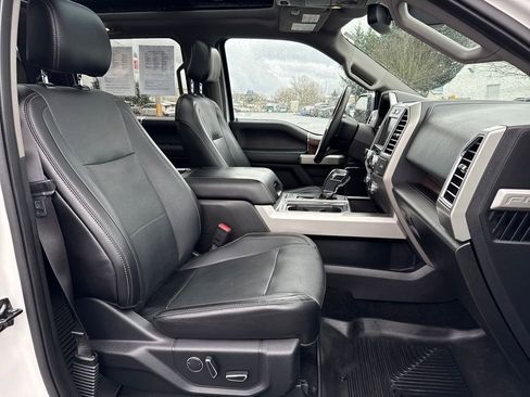 Used 2015 Ford F150 Lariat w/ Equipment Group 502A Luxury image 11