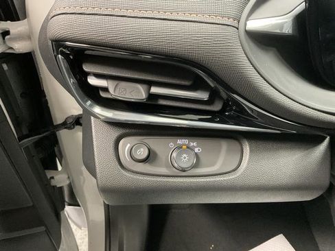 New 2026 Buick Envista Avenir image 11