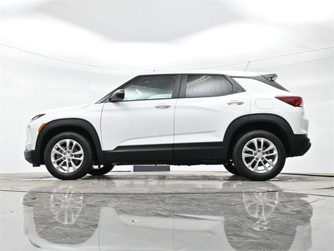 Used 2024 Chevrolet TrailBlazer LS w/ LS Convenience Package image 25