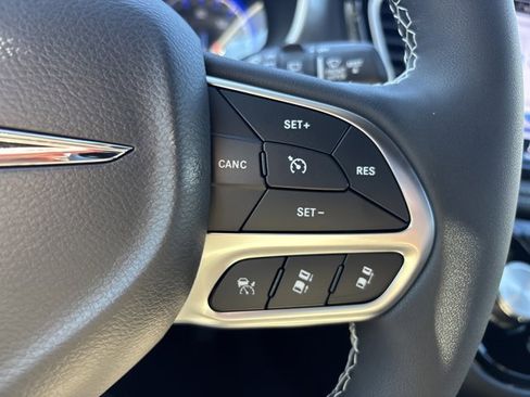 New 2026 Chrysler Pacifica Select image 29