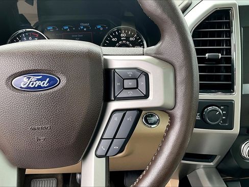 Used 2018 Ford F150 Lariat w/ Equipment Group 502A Luxury AWD/4WD image 13