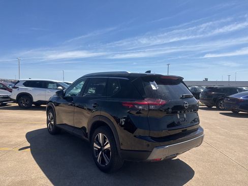 Certified 2026 Nissan Rogue SL image 12