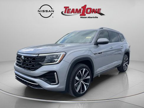 Used 2024 Volkswagen Atlas SEL Premium R-Line AWD/4WD image 4