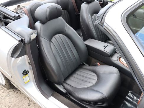 Used 2004 Jaguar XK8 Convertible image 27