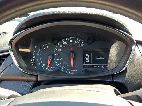 Certified 2018 Chevrolet Trax LT w/ LT Convenience Package FWD image 21