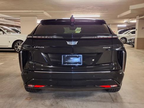 New 2026 Cadillac Lyriq Luxury RWD image 9
