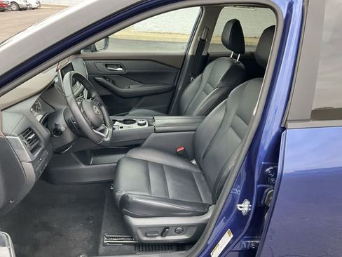 Certified 2023 Nissan Rogue SV w/ SV Premium B Package image 12