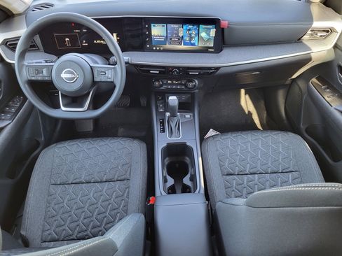 New 2026 Nissan Kicks SV w/ Cold Weather Package image 9