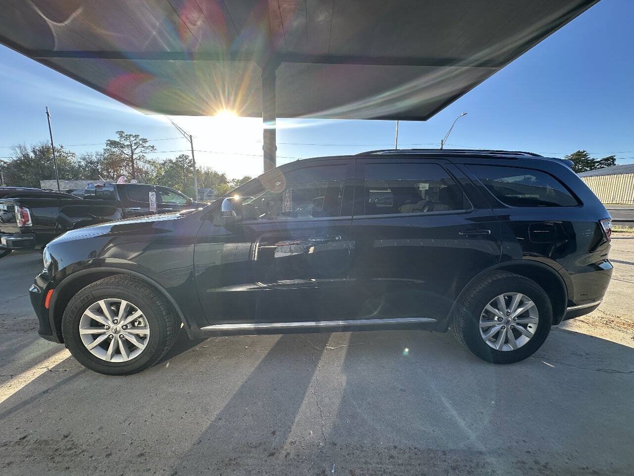 Used 2022 Dodge Durango SXT RWD image 5