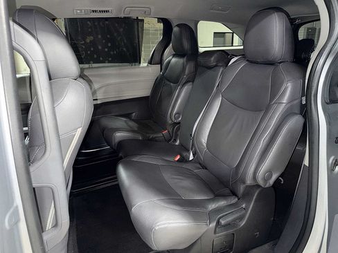 Used 2022 Toyota Sienna LE FWD image 17