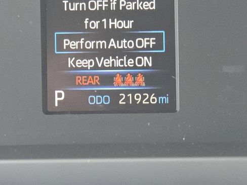 Used 2022 Toyota Tundra SR5 w/ SR5 Convenience Package AWD/4WD image 31