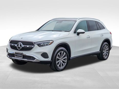 Certified 2026 Mercedes-Benz GLC 300 4MATIC image 3