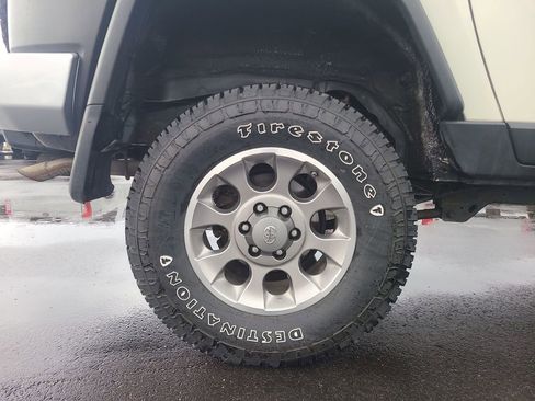 Used 2012 Toyota FJ Cruiser 4WD image 15