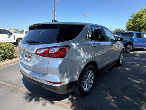 Used 2021 Chevrolet Equinox LT w/ Driver Convenience Package AWD/4WD image 4