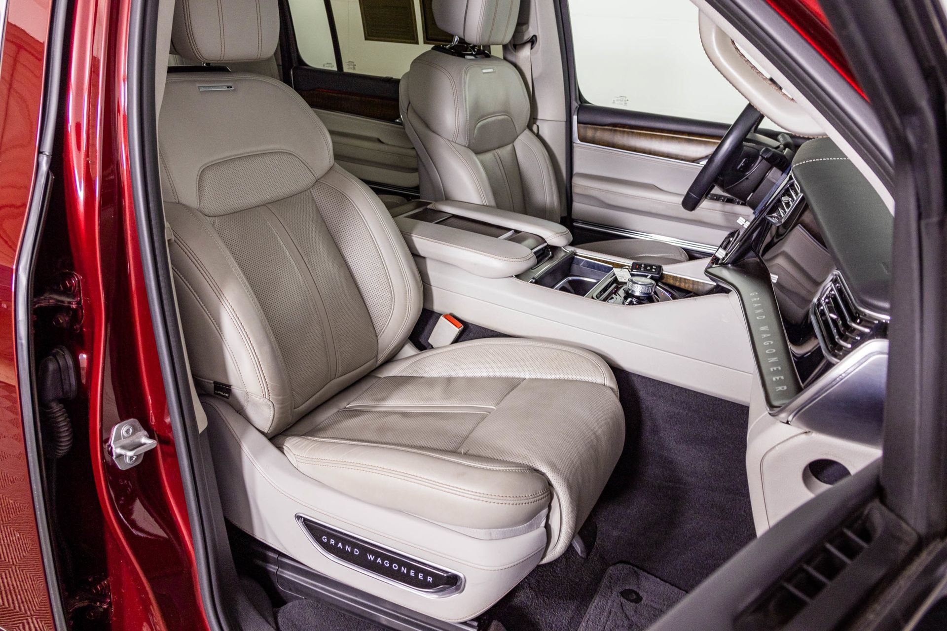 Used 2022 Jeep Grand Wagoneer Series I AWD/4WD image 51