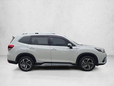 Used 2022 Subaru Forester Touring w/ Popular Package #3 AWD/4WD image 4