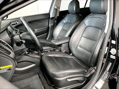 Used 2017 Kia Forte EX image 24