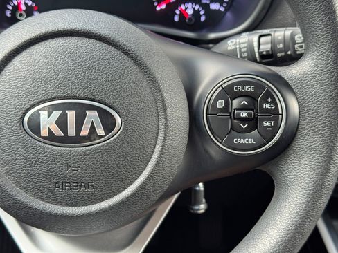 Used 2021 Kia Soul LX FWD image 20