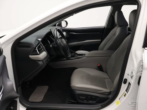Certified 2023 Toyota Camry SE FWD image 14