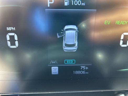 Used 2023 Kia Sportage LX image 45