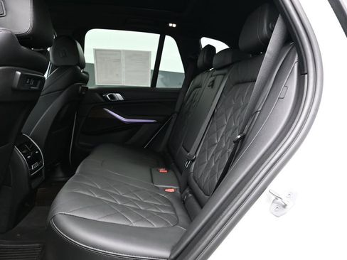 Used 2023 BMW X5 xDrive40i w/ Premium Package image 15