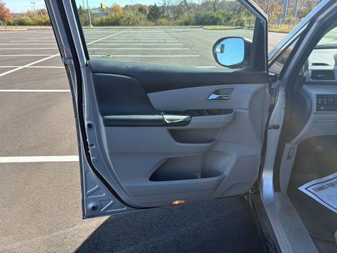 Used 2014 Honda Odyssey EX-L image 9