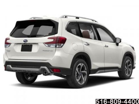 Used 2023 Subaru Forester Touring AWD/4WD image 2