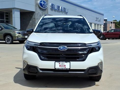 Certified 2025 Subaru Forester Touring AWD/4WD image 2