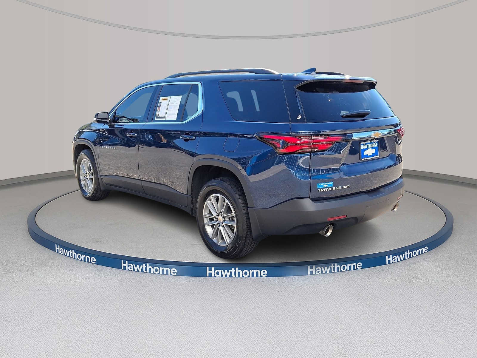 Used 2023 Chevrolet Traverse LT w/ LPO, Floor Liner Package AWD/4WD image 4