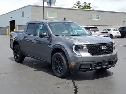 New 2026 Ford Maverick Lariat w/ Black Appearance Package