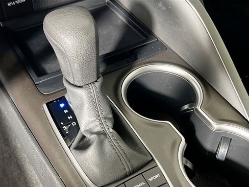Used 2022 Toyota Camry LE FWD image 24
