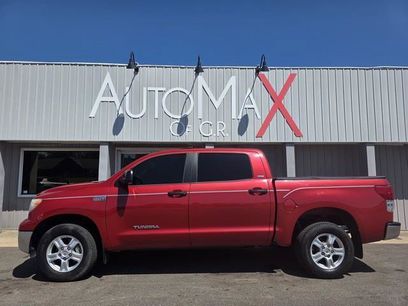 Used 2012 Toyota Tundra 4x4 CrewMax w/ SR5 Pkg