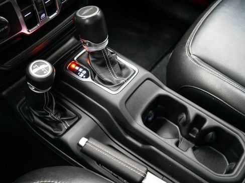 Used 2021 Jeep Gladiator Overland w/ Uconnect 4C Nav & Sound Group image 30