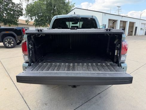 Used 2021 Toyota Tacoma TRD Pro AWD/4WD image 34