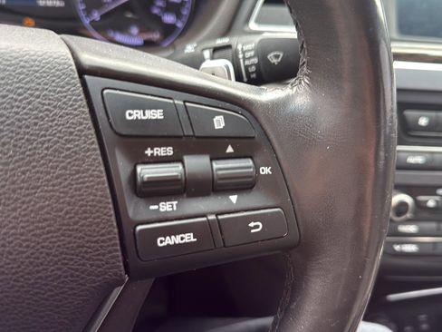 Used 2016 Hyundai Genesis 3.8 w/ Option Group 02 image 12