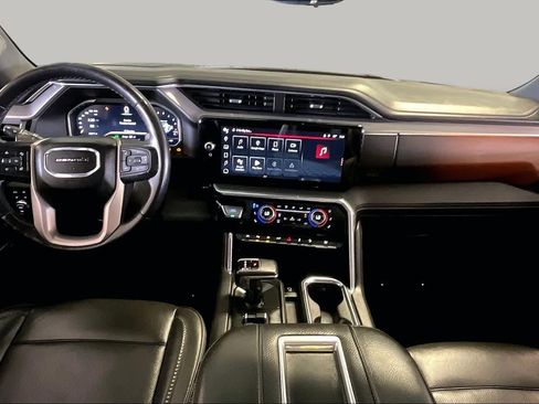 Used 2022 GMC Sierra 1500 Denali w/ Denali Reserve Package AWD/4WD image 14