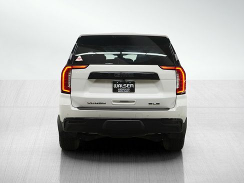 Used 2022 GMC Yukon SLE w/ Gmc Pro Safety Plus Package AWD/4WD image 4