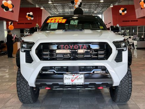 Used 2025 Toyota Tacoma TRD Pro image 11