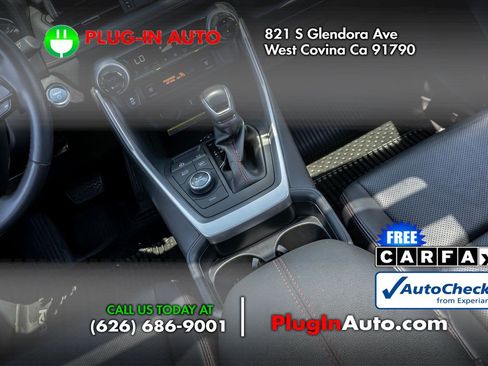 Used 2021 Toyota RAV4 XSE w/ Premium Package AWD/4WD image 18