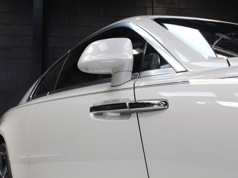 Used 2014 Rolls-Royce Wraith RWD image 24