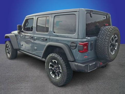 Used 2025 Jeep Wrangler Unlimited Rubicon 4xe w/ Convenience Group AWD/4WD image 6
