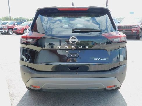 Used 2023 Nissan Rogue SV image 23