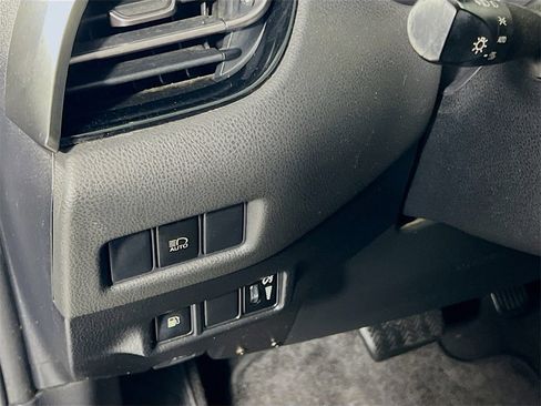 Used 2018 Toyota C-HR XLE image 10