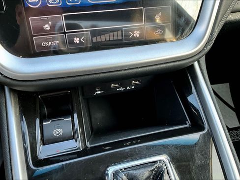 Used 2022 Subaru Outback Limited w/ Popular Package #2 AWD/4WD image 16